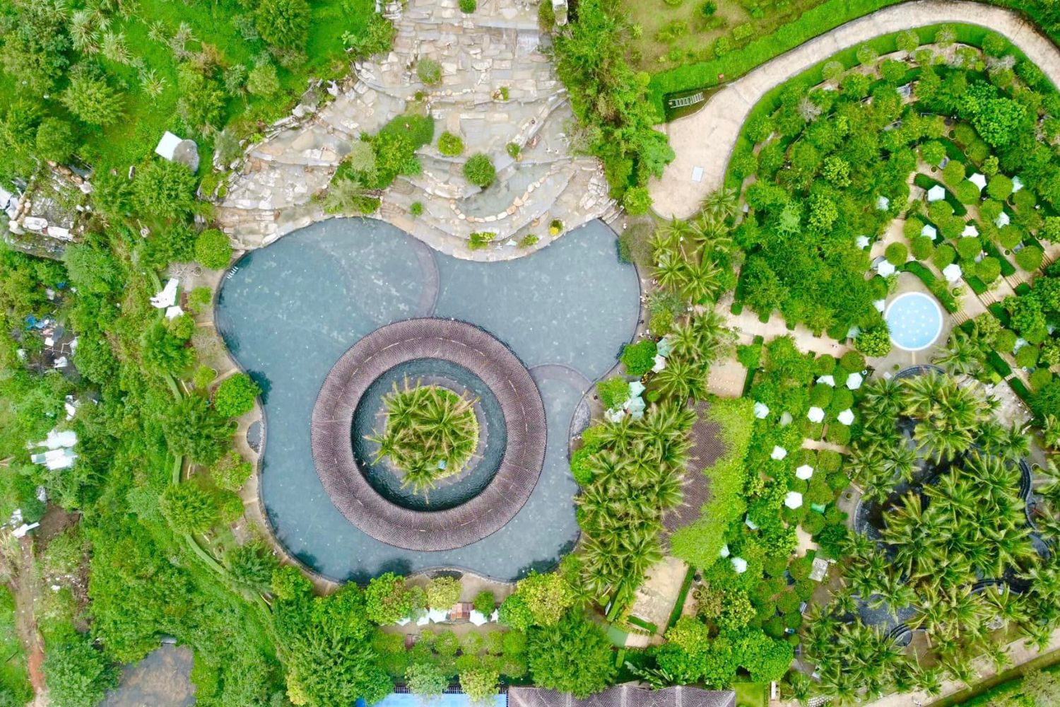 Tắm bùn Hòn Tằm Nha Trang 14 Tắm bùn Hòn Tằm Nha Trang