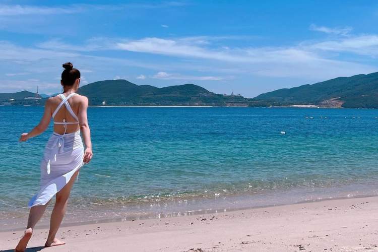 Thư viện ảnh Hòn Tằm 33 hòn tằm nha trang