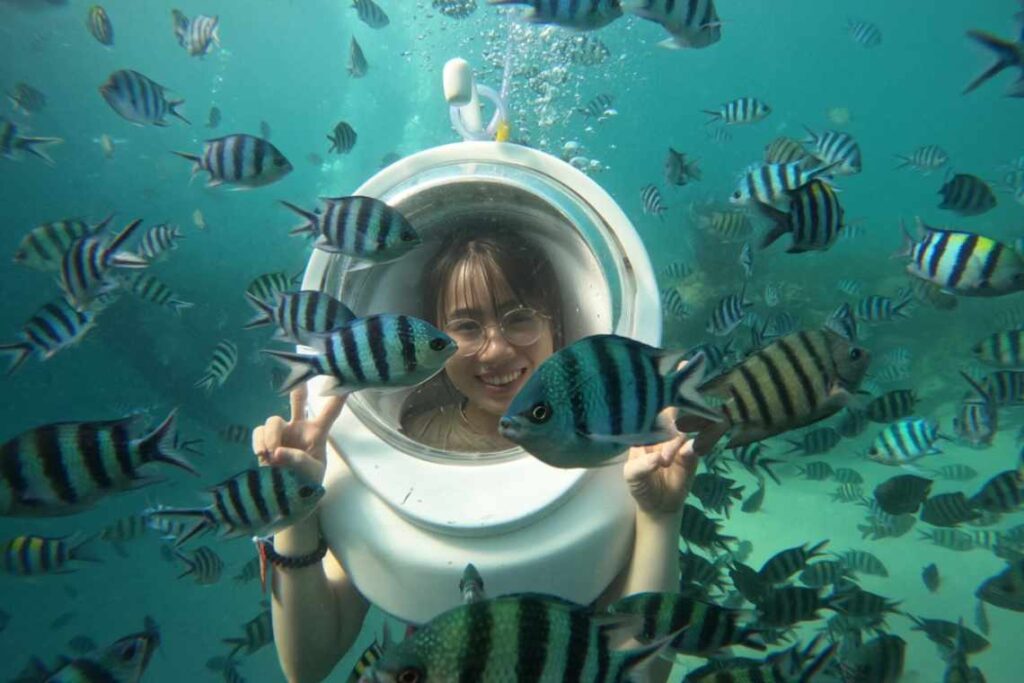 Top 6 Các Trò Chơi Thể Thao Biển không thể bỏ lỡ tại Hòn Tằm - Nha Trang 8 Sea walker Hon Tam